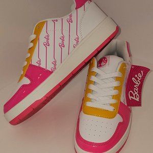 Barbie by Mattel Women's Casual Court Sneaker Shoes size 9 women